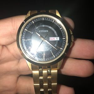 Men’s citizen gold watch